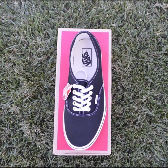 Vans Authentic Black/White - Picture 5 of 5